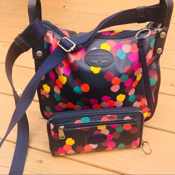 Fossil Handbags - FOSSIL SET CONTINENTAL WALLET AND BAG CONFETTI